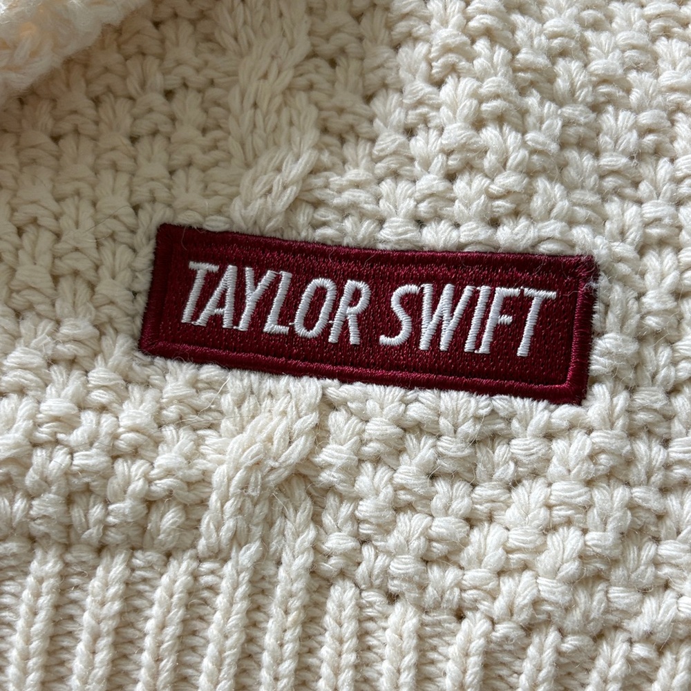 Taylor Swift Red Cardigan - Picture 2 of 16